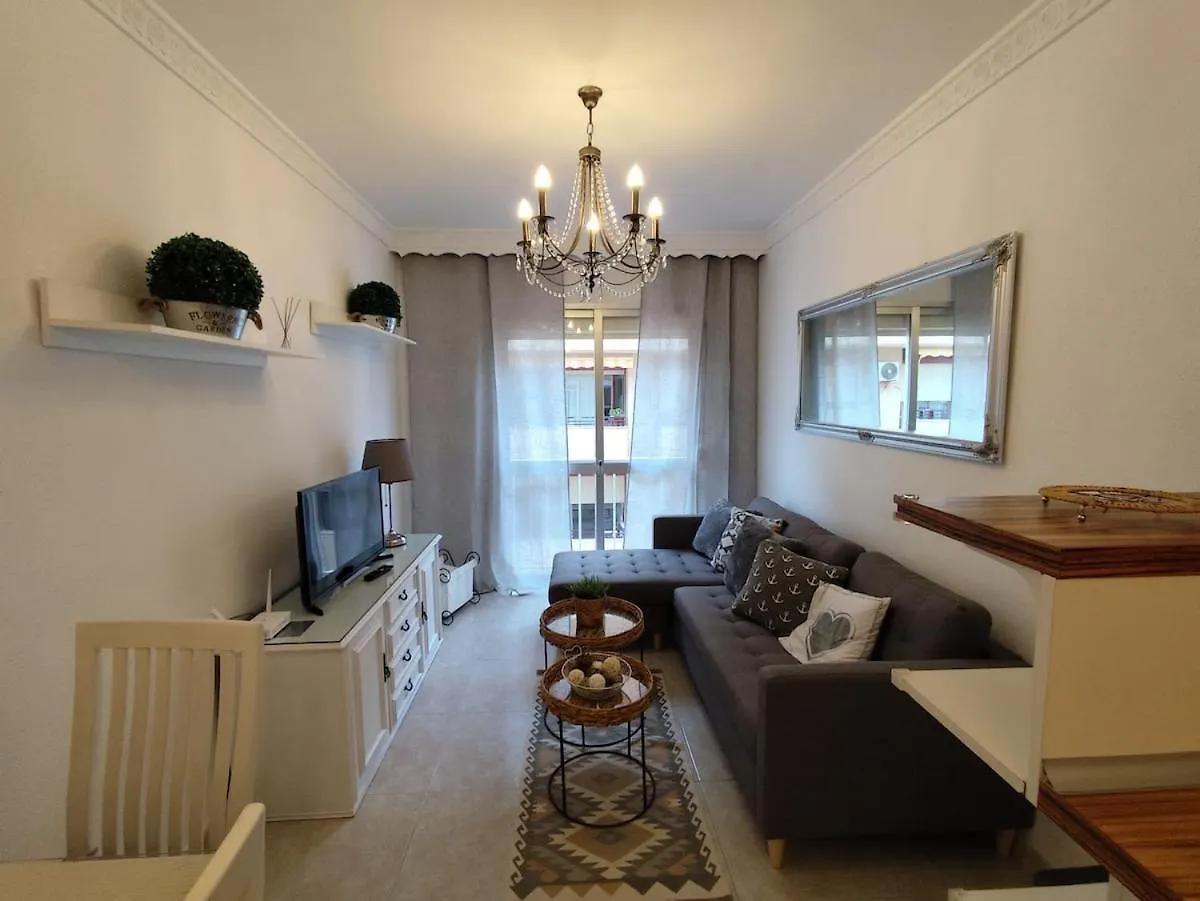 Cozy Beachfront 2B Apartment Estepona 0*,  Spanyolország