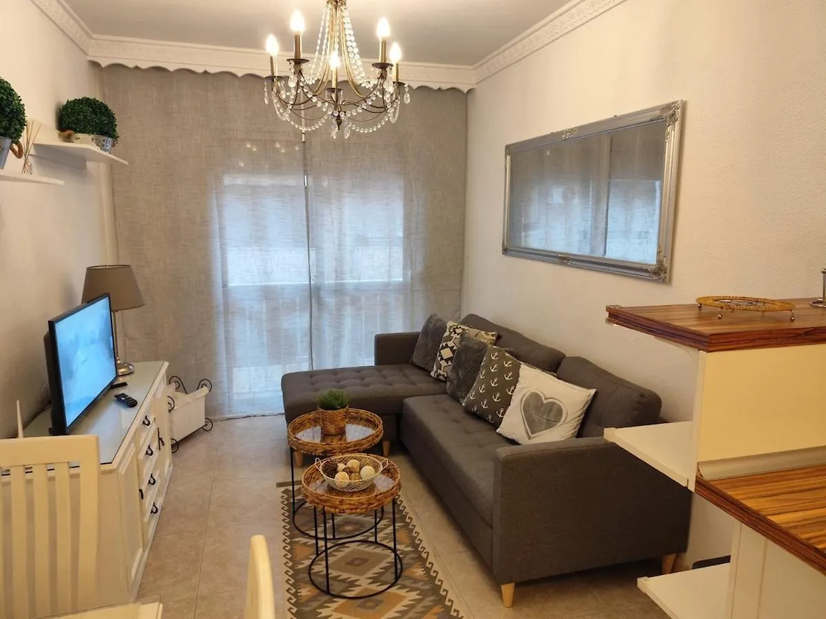 Cozy Beachfront 2B Apartment Estepona 0*,  Spanyolország